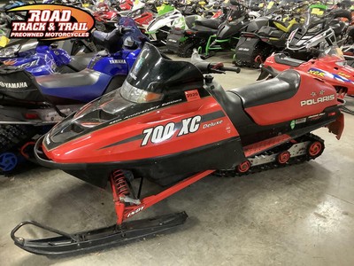 2000 Polaris XC 700 Deluxe Red/Black