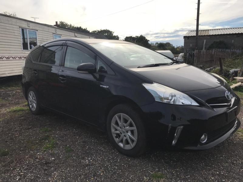 Toyota prius alpha hybrid