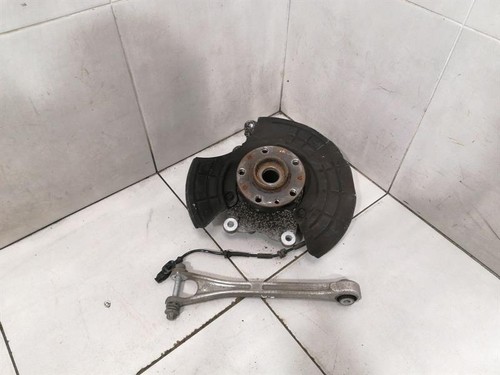 MASERATI QUATTROPORTE VI M156 Right Rear Hub 670036903 Radlagergehäuse Hinten Re