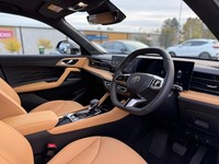 2025 MG MG HS 1.5 T-GDI 24.7kWh Trophy Auto Euro 6 (s/s) 5dr Automatic SUV Hybri