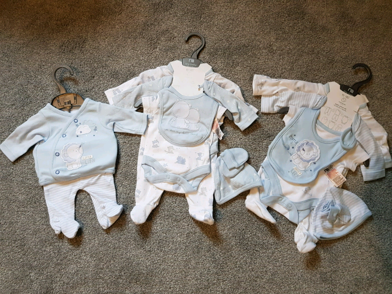 Tiny baby boys clothes in Clydebank, West Dunbartonshire Gumtree