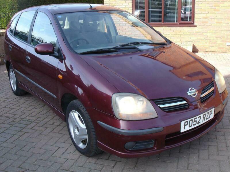 Nissan tino 2002