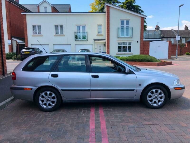 Volvo v40 2001
