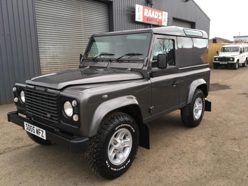 Land rover defender 2005