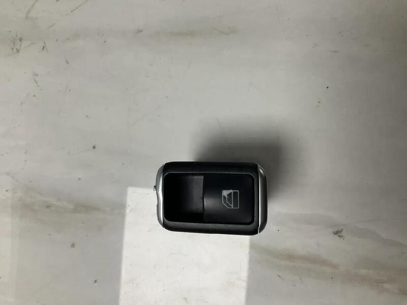 BLOCCO COMANDI ALZACRISTALLI DESTRO MERCEDES BENZ CLASSE B (T246) 180 CDI MNV
