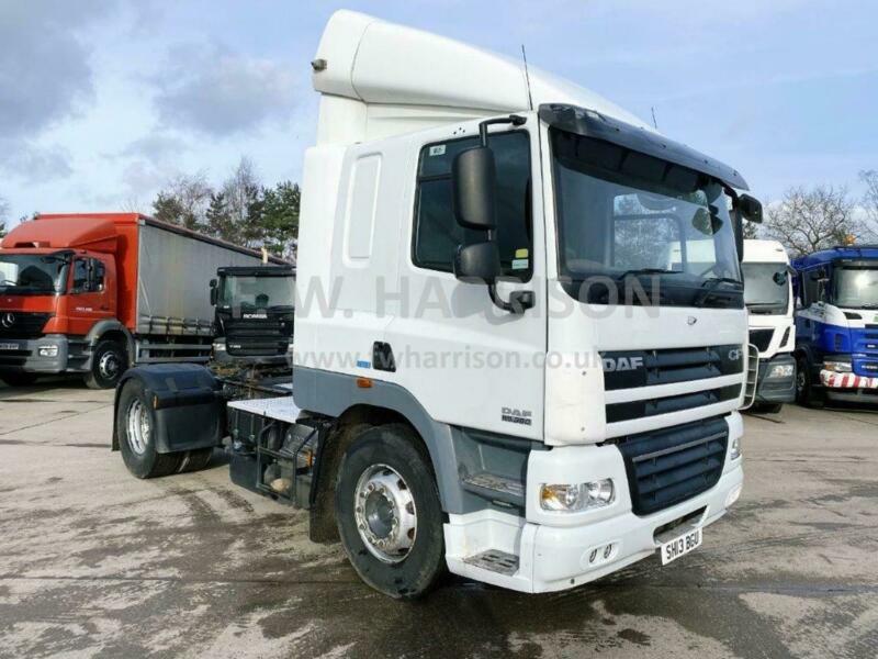 2013 DAF CF 85 360 4X2 TRACTOR UNIT, STANDARD SLEEPER CAB in