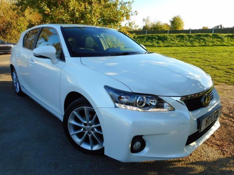 Lexus ct200h 2012