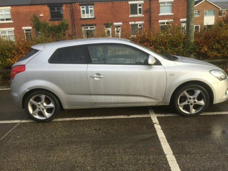 Kia ceed 2009 хэтчбек