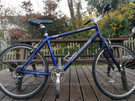 ADULTS SPECIALIZED HYBRID BIKE IN GREAT CONDITION.