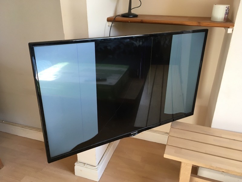 New 43" Telefunken LED TV *broken screen* | in Castlereagh, Belfast