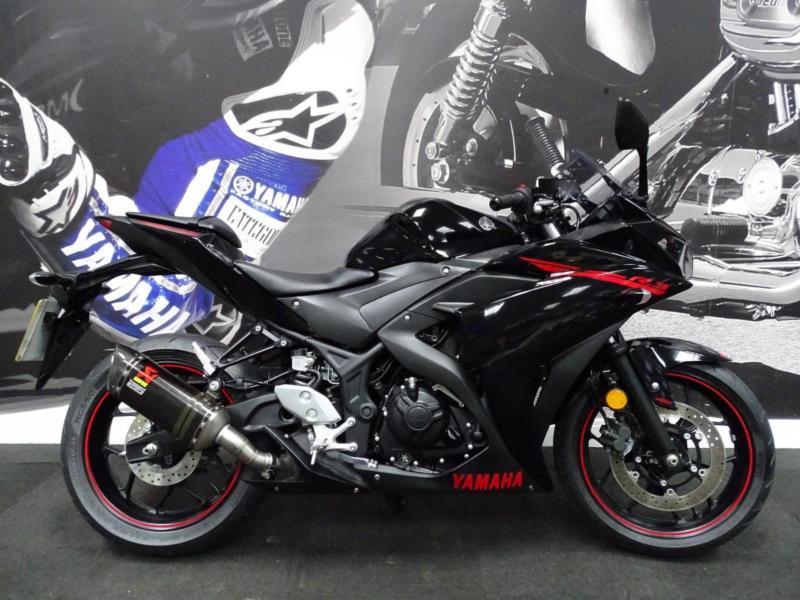 Yamaha YZF R3 ABS 2015 **Akropovic Exhaust, one owner, low mileage ...