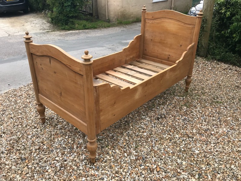 French Antique pine single bed dating from the 19th century in