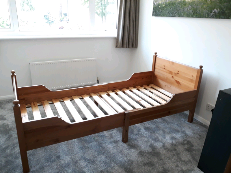2 x extendable single toddler bed frames in Southampton, Hampshire