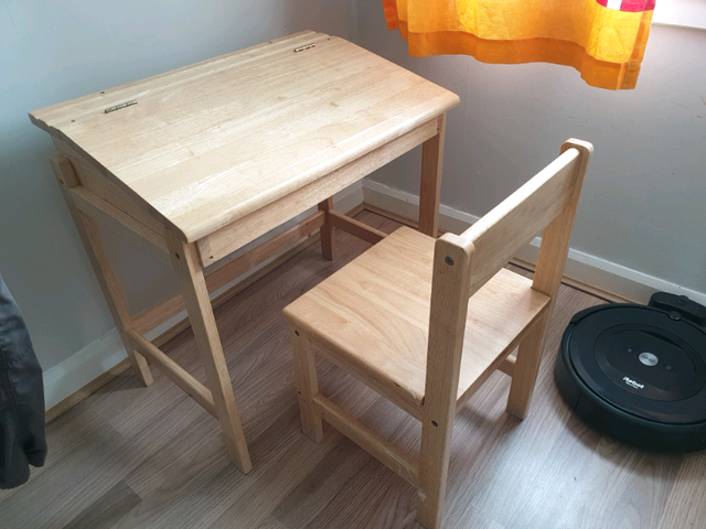 Wooden Toddler Desk And Chair In Paisley Renfrewshire Gumtree