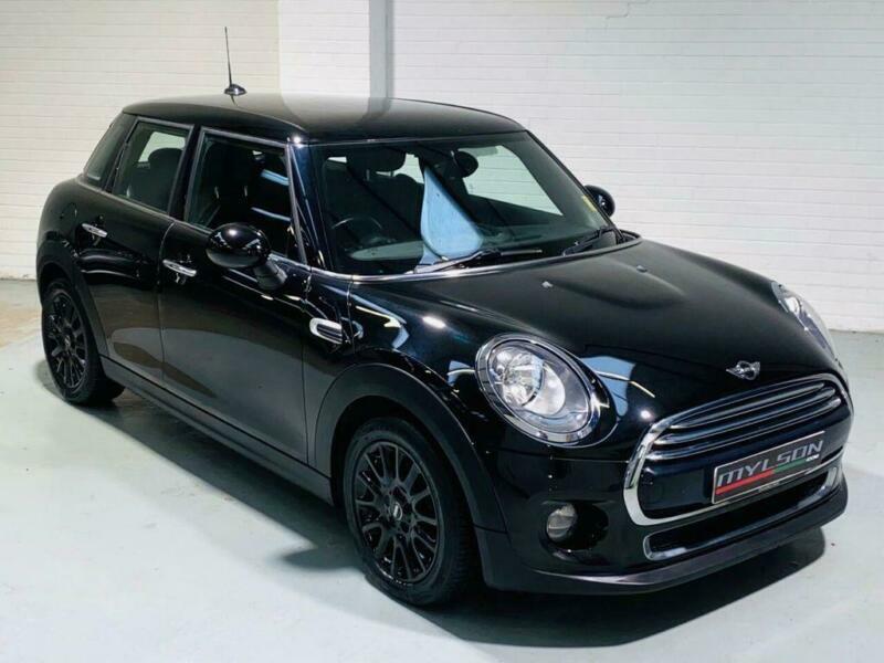 MINI COOPER 1.5 D 5 DOOR HATCH *ZERO ROAD TAX* BLACK 2016 66 F56 DIESEL