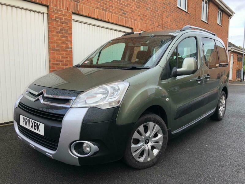 Белый citroen berlingo