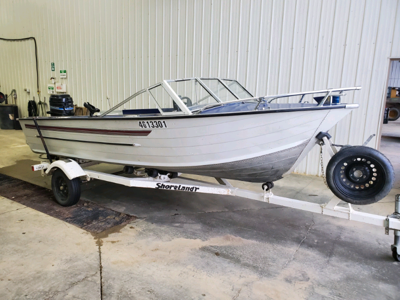 fishing boat - reduced powerboats & motorboats