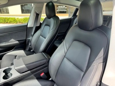 image 3 of interior