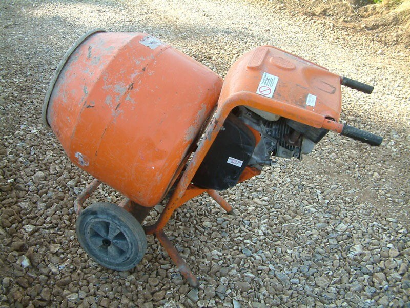 Petrol Belle Minimix 150 Cement / Concrete Mixer Honda Engine in Benson, Oxfordshire Gumtree