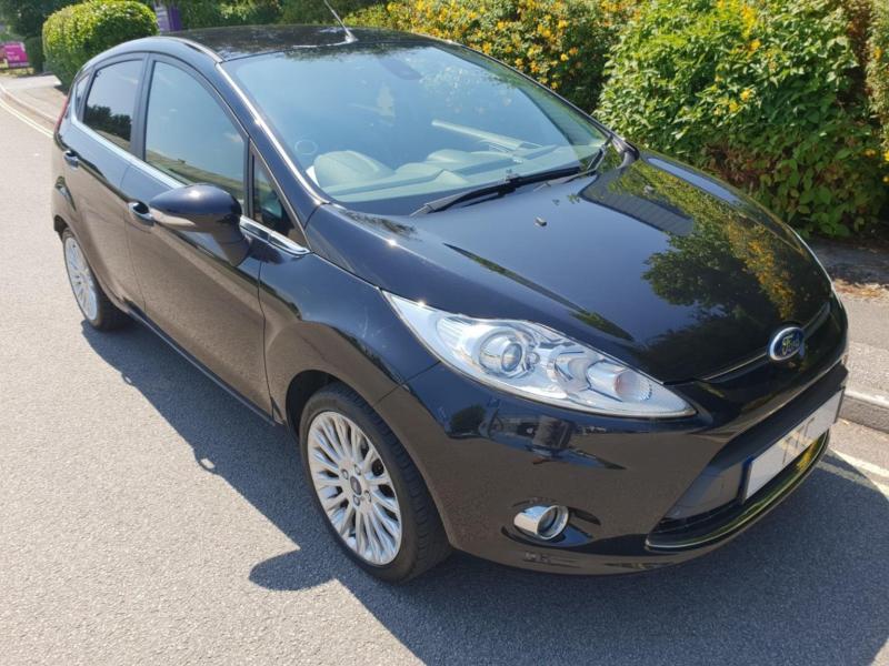 Ford Fiesta Titanium 5dr PETROL AUTOMATIC 2012/12 in Truro, Cornwall