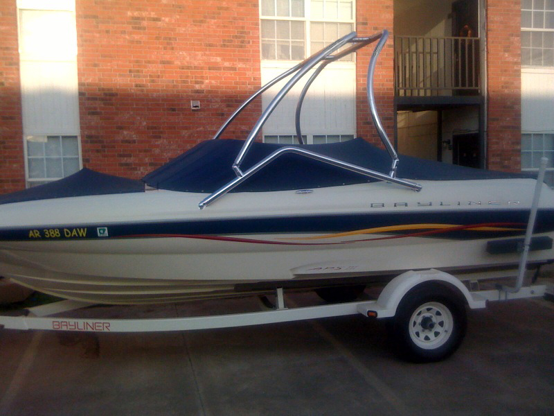 Universal Wakeboard Tower Vulcan Vector - Polished - 2.25
