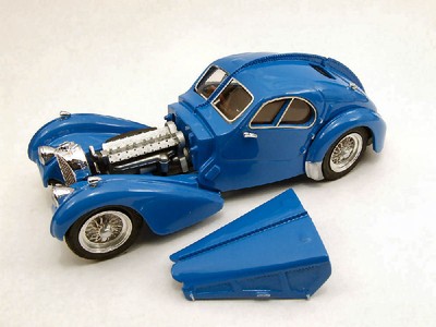 Bugatti 57 SC Atlantic 1938 Blue 1:43 Model RIO4249 RIO