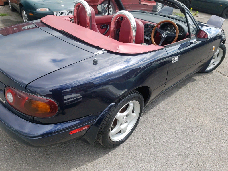 Mazda eunos roadster