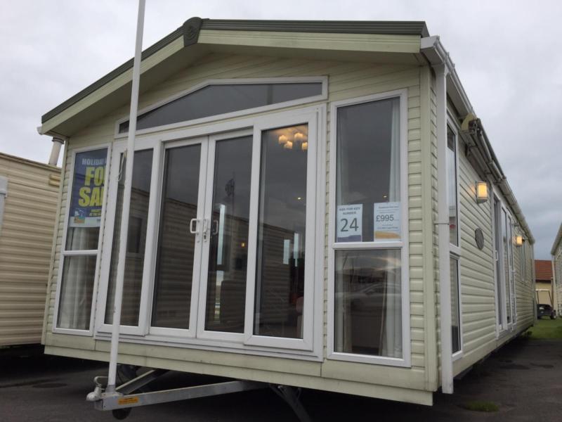 Static Caravan Whitstable Kent 2 Bedrooms 6 Berth Pemberton Park Lane 2012 in Whitstable, Kent