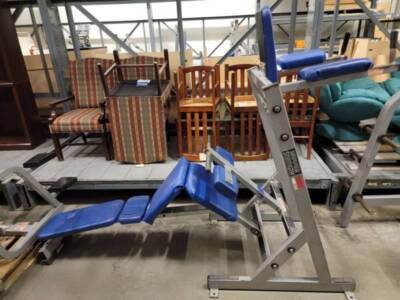 Hammer Strength Abdominal Work Station Leg Raise/Ab Bench