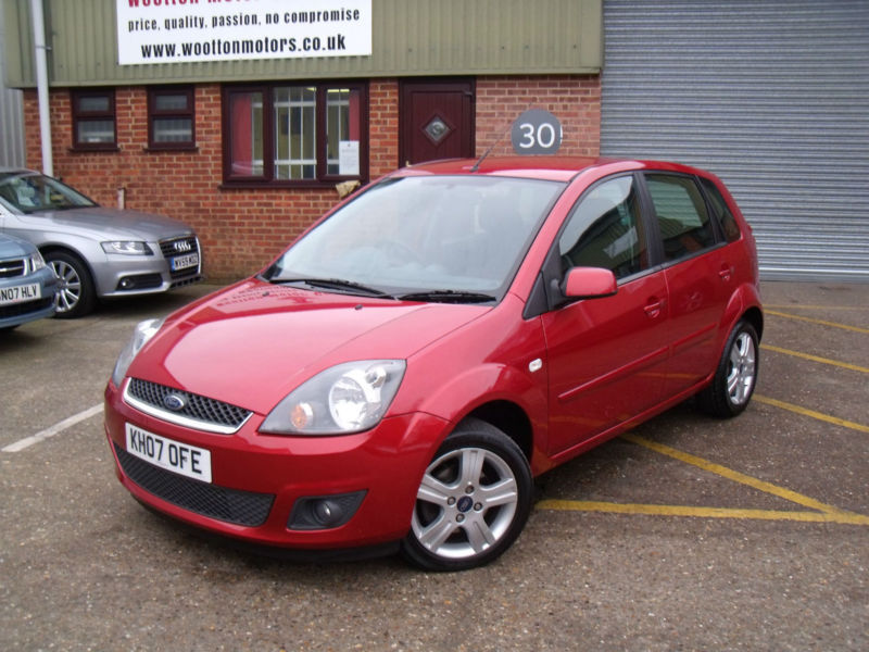 Tango metallic ford
