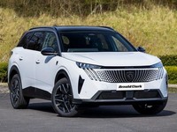 2025 Peugeot 5008 1.2 Hybrid 145 GT 5dr e-DSC6 SUV Petrol Automatic