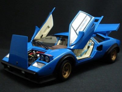 Kyosho 1/18 Lamborghini Countach Walter Wolf LP500S WW Light Blue