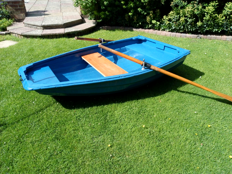FIBREGLASS ROWING BOAT DINGHY TENDER UNSINKABLE 6FT1" LONG LOVELY in