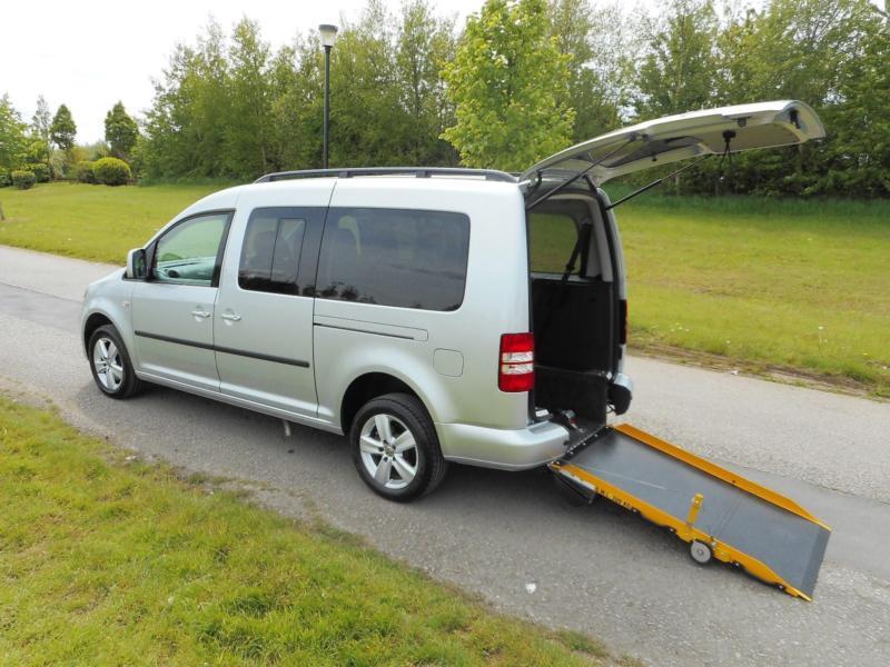 2014 Volkswagen Caddy Maxi Life 1.6 Tdi Automatic WHEELCHAIR ACCESSIBLE VEHICLE in Blackpool
