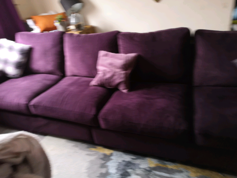 Beautiful deep purple large sofa in Tullibody, Clackmannanshire Gumtree
