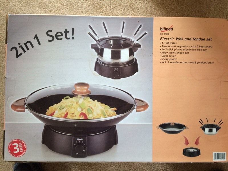 ELECTRIC WOK/FONDUE SET in Macclesfield, Cheshire Gumtree