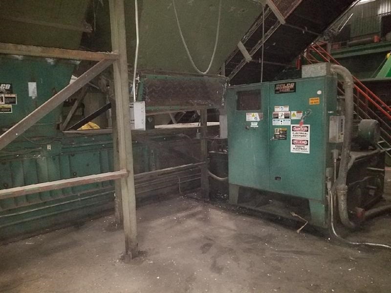 (1996) 150 HP Harris / Selco 2 Ram Baler Model HRB-516 N