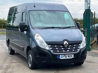 RENAULT MASTER MEDIUM WHEELBASE HIGHROOF WITH AIRCON 10,950 NO VAT