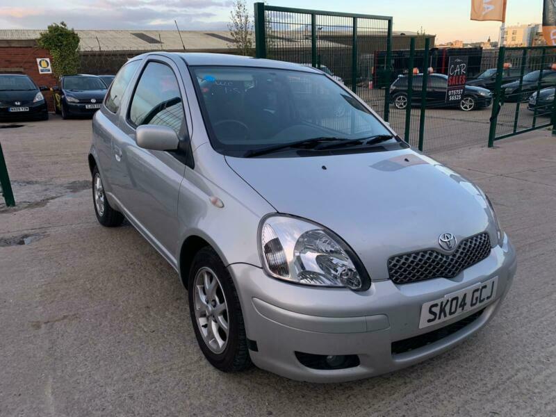 Toyota yaris 2004