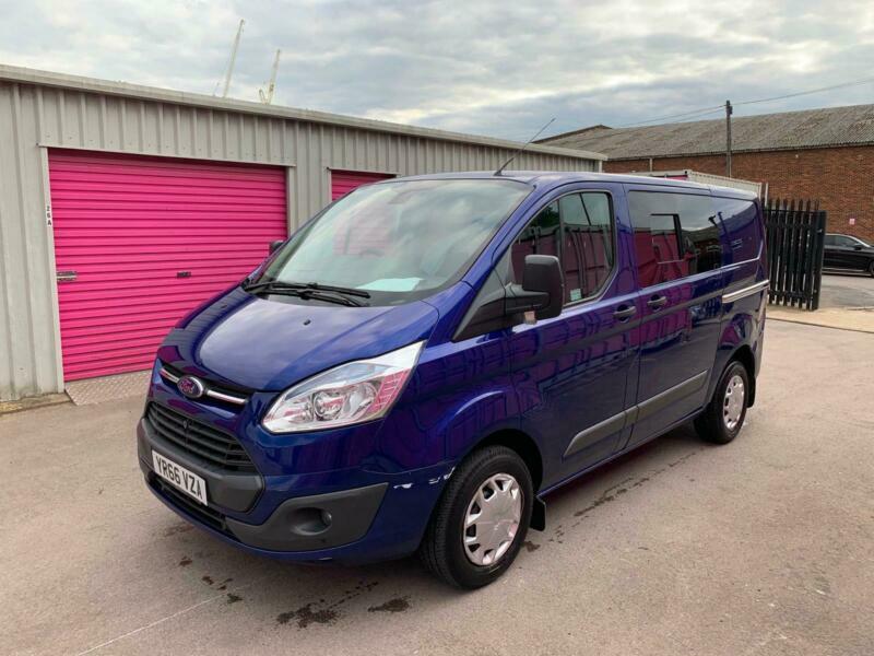 Ford Transit Custom CREW VAN 6 SEATER 2.2TDCi ( 125PS ) 290 L1H1 Trend