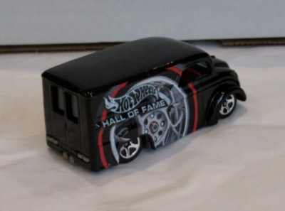 2001 HOT WHEELS ALL TIME TOP 10 FAVORITES ~HALL OF FAME DAIRY DELIVERY~