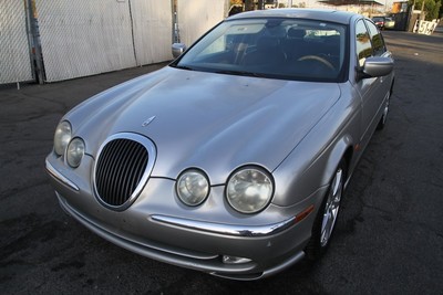 2000 Jaguar S-Type w/Navigation Automatic 8 Cylinder NO RESERVE 2000 Jaguar S-Type w/Navigation Automatic 8 Cylinder NO RESERVE