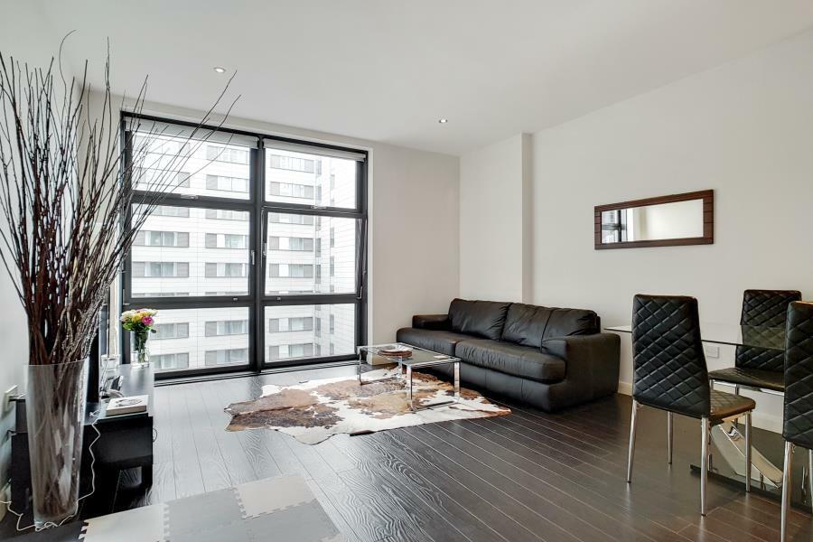 1 Bedroom Flat In Discovery Dock Canary Wharf E14 In Isle Of Dogs London Gumtree