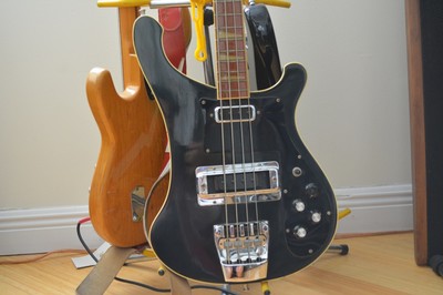 All black rickenbacker bass outlet