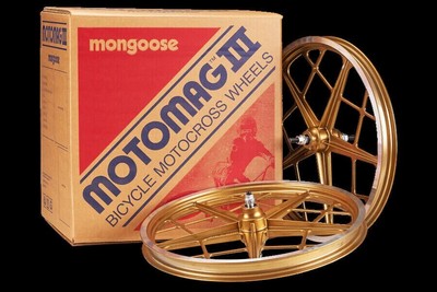 Brand New In Box MONGOOSE MOTOMAG  III 3 BMX Mag Wheels Gold