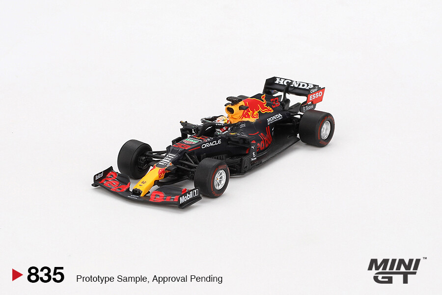 Red Bull ミニカー ケース付き s-l1200.jpg