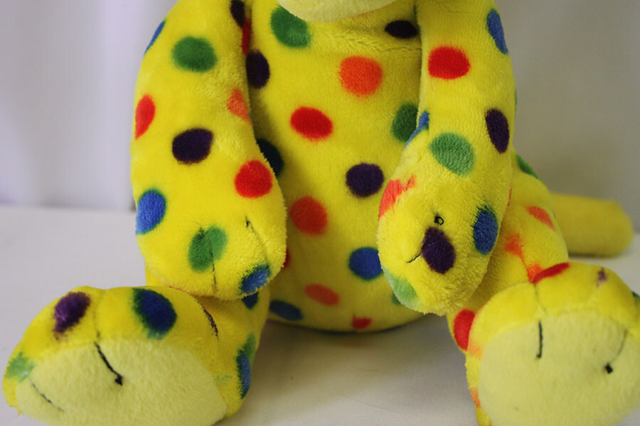 2014 Kohl's Cares Dr. Seuss Yellow Polka Dotted Dog Put Me in the Zoo Plush