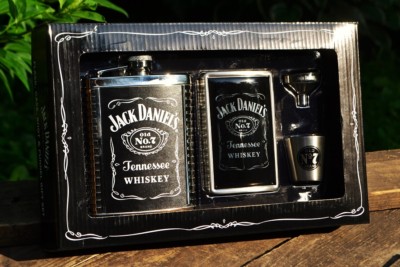 Jack Daniels 6 oz Hip Flask - Shot Glass - Funnel - Cigarette Card Case Gift Set