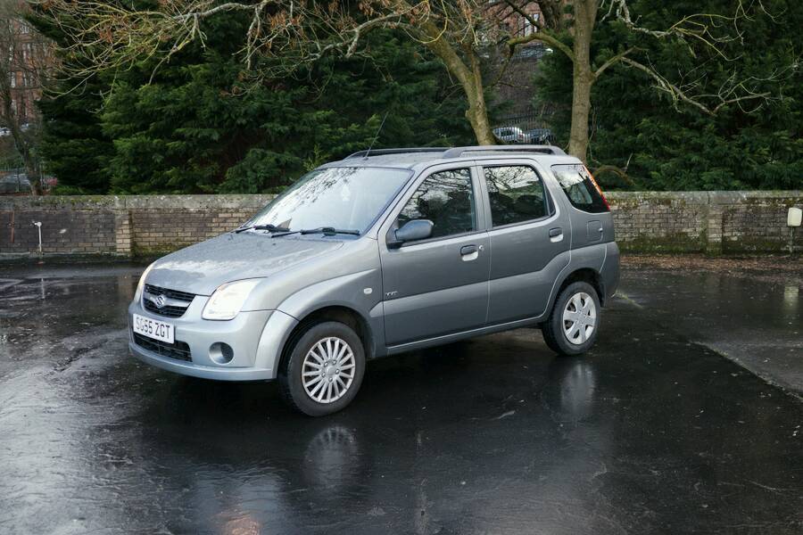 Suzuki ignis 2005
