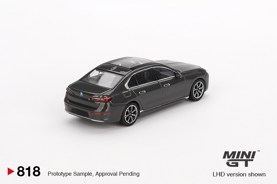 MINI GT BMW i7 x DRIVE60 　 チェイスカー In Stock) Mini GT #818 BMW i7 xDrive60 Dravit Grey LHD